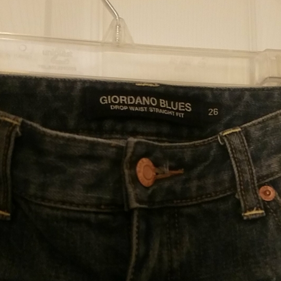 Giordano Blues Distressed Dropped Fit Jeans - Picture 3 of 3